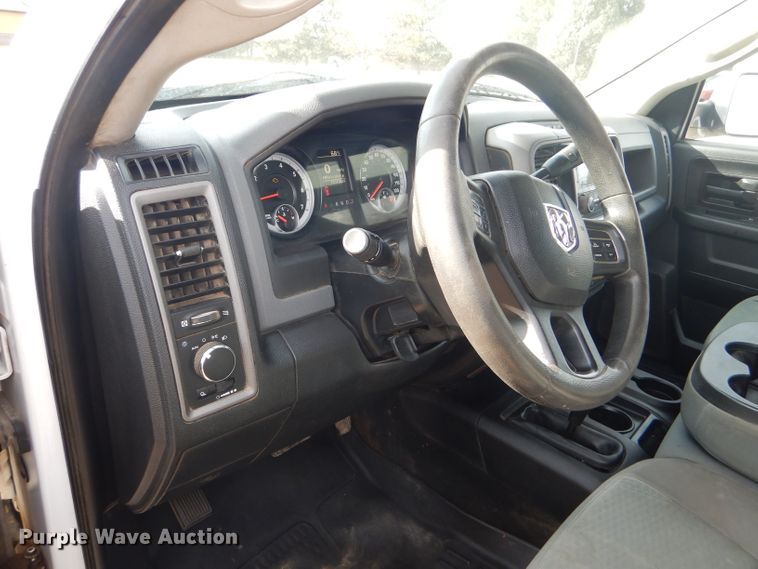 image for item FG9873 2014 Dodge Ram 2500 ST Crew Cab pickup truck