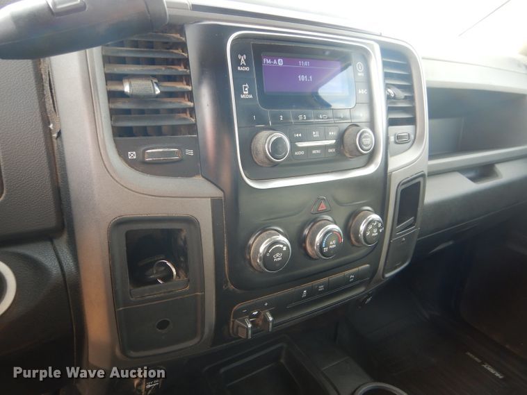 image for item FG9873 2014 Dodge Ram 2500 ST Crew Cab pickup truck