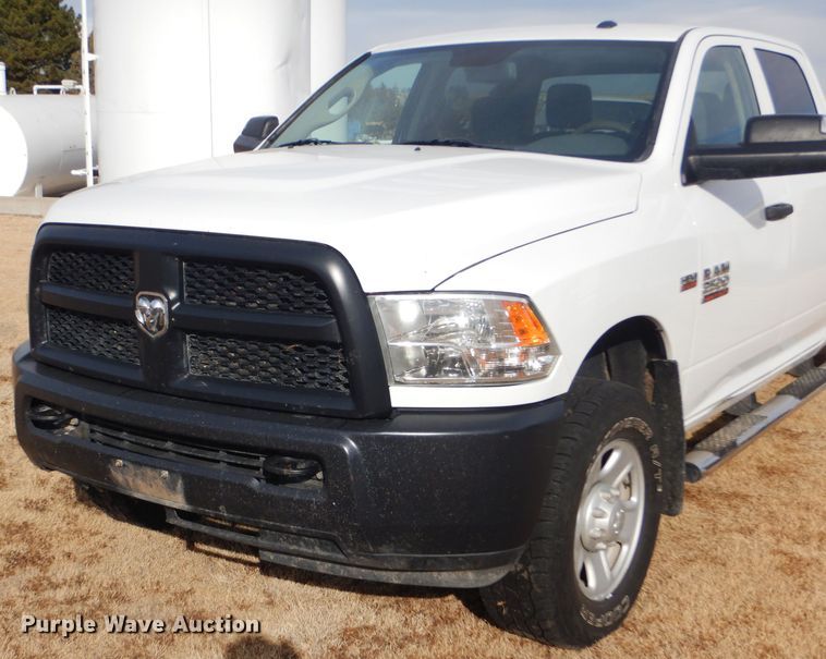 image for item FG9873 2014 Dodge Ram 2500 ST Crew Cab pickup truck