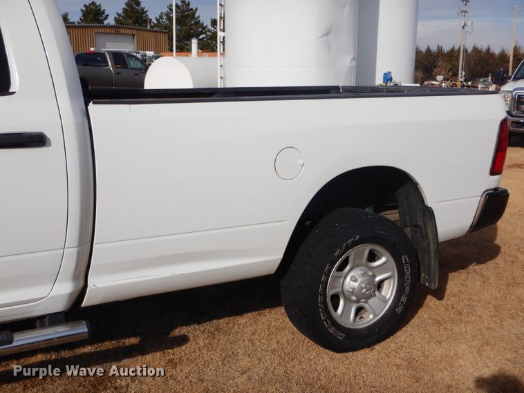 image for item FG9873 2014 Dodge Ram 2500 ST Crew Cab pickup truck