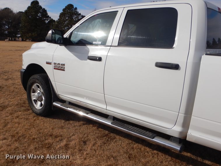 image for item FG9873 2014 Dodge Ram 2500 ST Crew Cab pickup truck