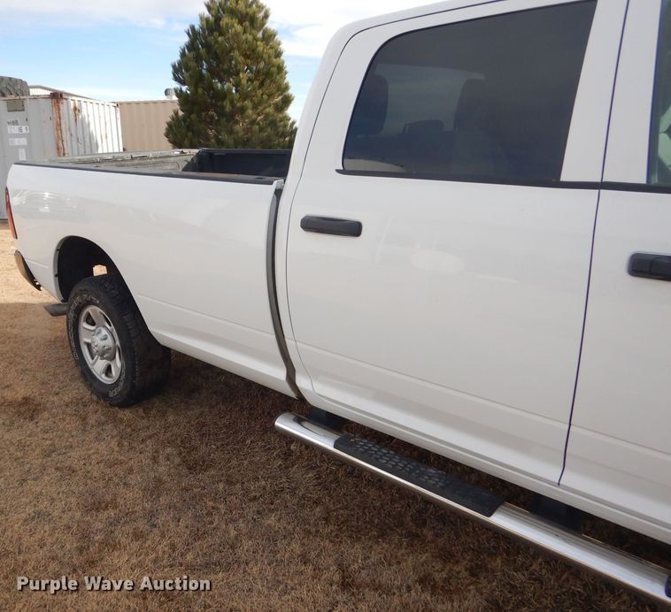image for item FG9873 2014 Dodge Ram 2500 ST Crew Cab pickup truck