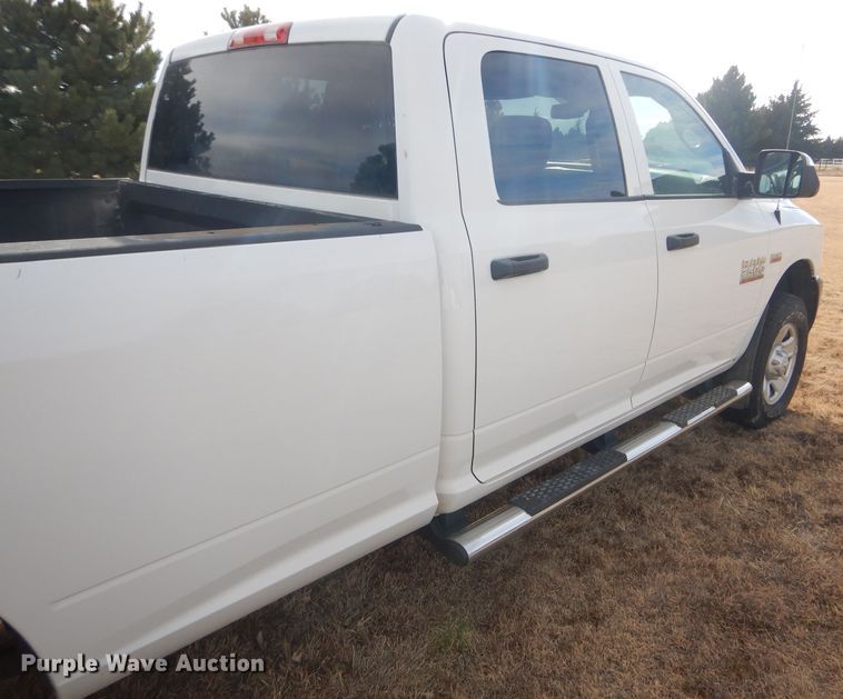 image for item FG9873 2014 Dodge Ram 2500 ST Crew Cab pickup truck