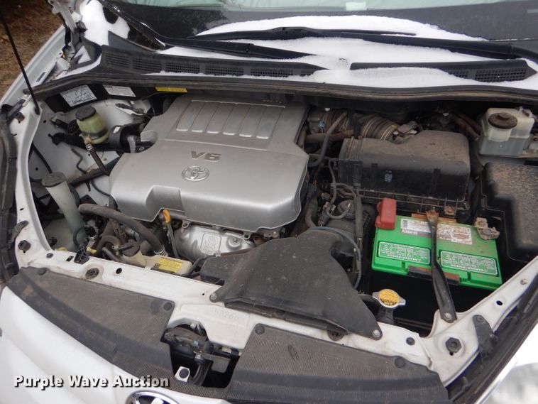 image for item FJ9883 2008 Toyota Sienna XLE van