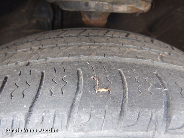 image for item FJ9883 2008 Toyota Sienna XLE van