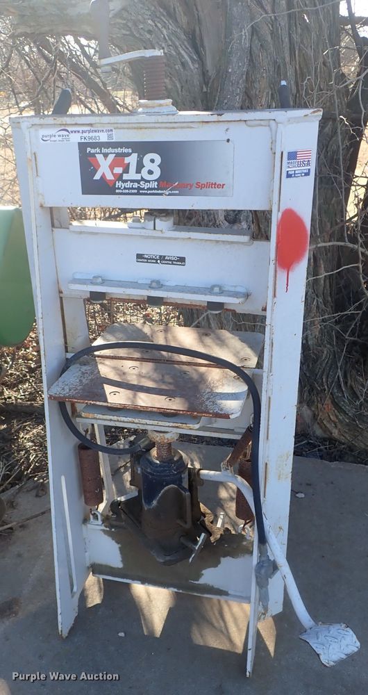 image for item FK9683 Park X-18 masonry splitter