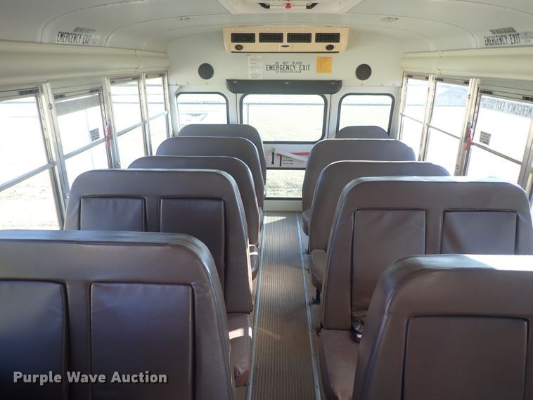 image for item FR9468 2006 Ford E450 school bus