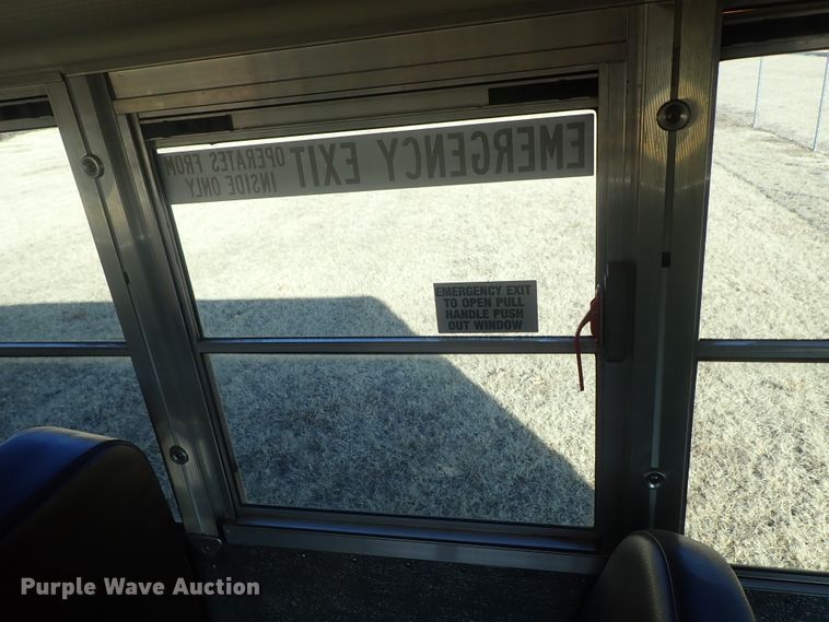 image for item FR9468 2006 Ford E450 school bus