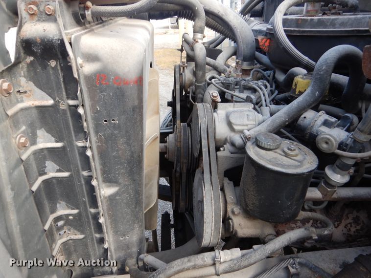 image for item FU9003 1991 Ford F800 box truck