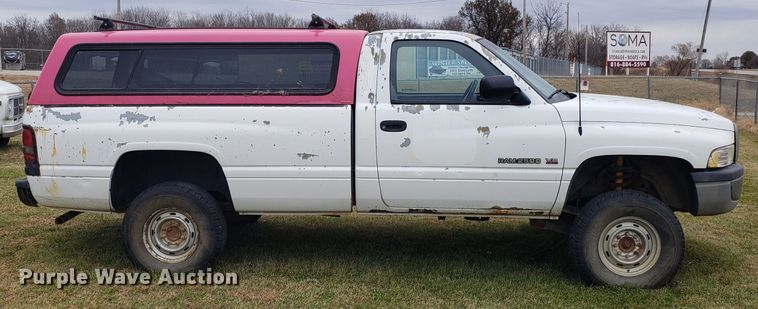 image for item FW9565 1996 Dodge Ram 2500HD pickup truck