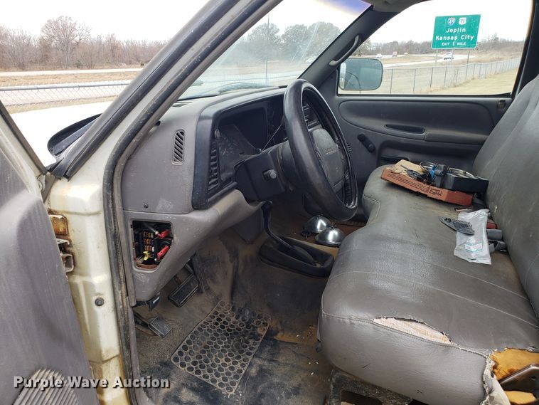 image for item FW9565 1996 Dodge Ram 2500HD pickup truck