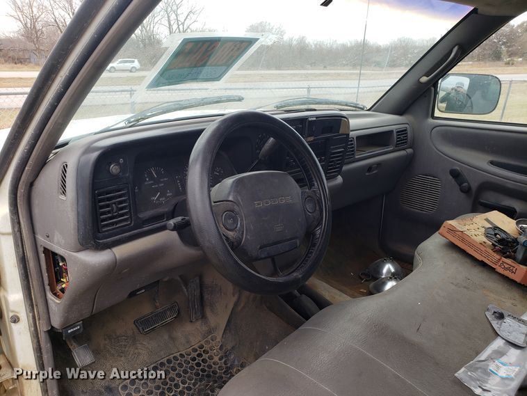 image for item FW9565 1996 Dodge Ram 2500HD pickup truck