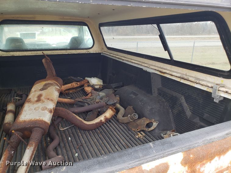 image for item FW9565 1996 Dodge Ram 2500HD pickup truck