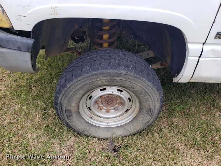 image for item FW9565 1996 Dodge Ram 2500HD pickup truck