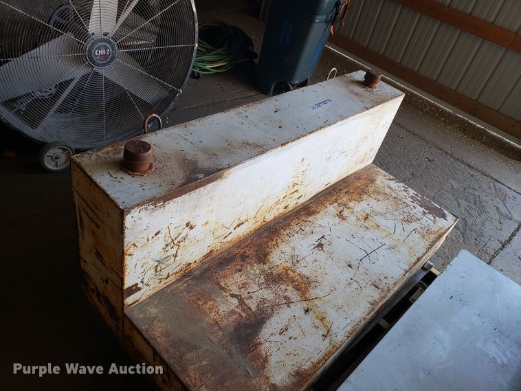 image for item FW9572 (2) L-shaped fuel tanks