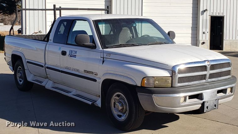 image for item FW9583 1998 Dodge Ram 2500 Quad Cab pickup truck