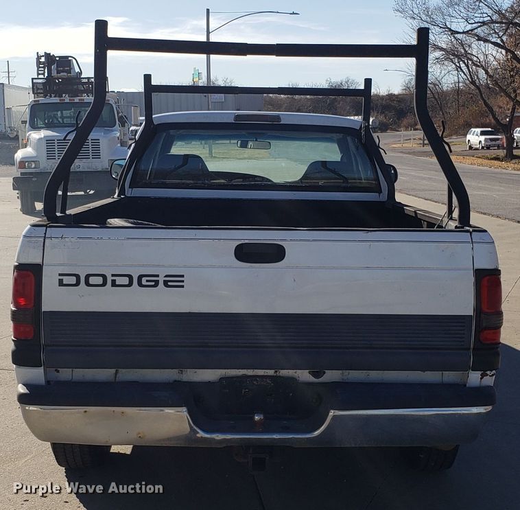 image for item FW9583 1998 Dodge Ram 2500 Quad Cab pickup truck