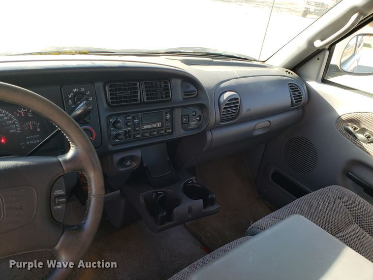 image for item FW9583 1998 Dodge Ram 2500 Quad Cab pickup truck