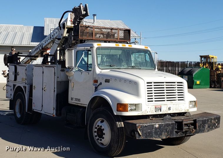image for item FW9584 2000 International 4700 bucket truck