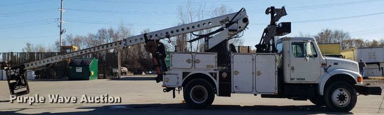 image for item FW9584 2000 International 4700 bucket truck
