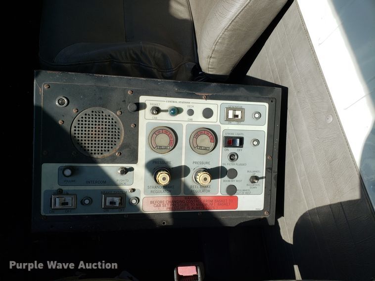 image for item FW9584 2000 International 4700 bucket truck