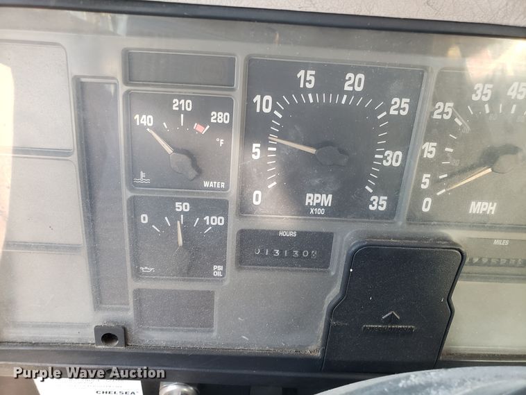 image for item FW9584 2000 International 4700 bucket truck