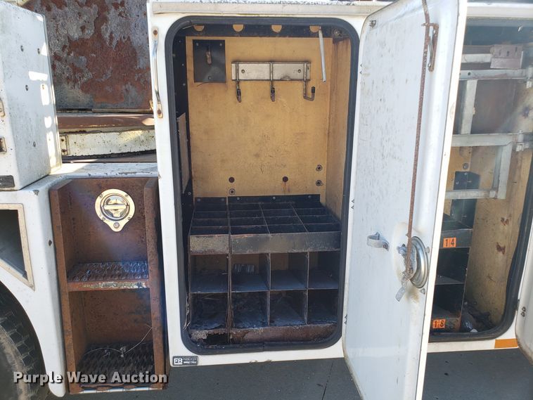 image for item FW9584 2000 International 4700 bucket truck