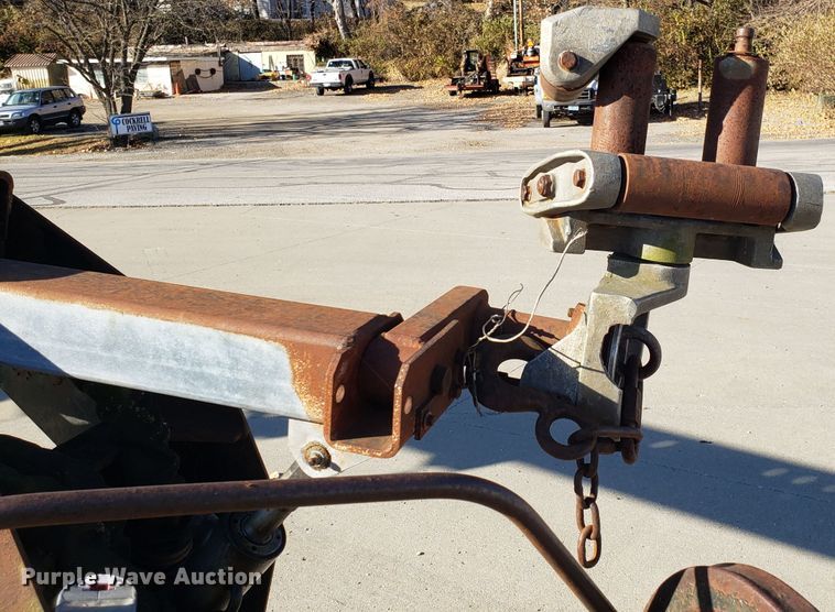 image for item FW9584 2000 International 4700 bucket truck