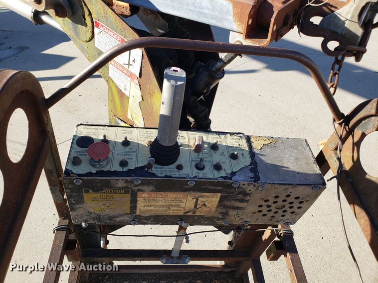 image for item FW9584 2000 International 4700 bucket truck