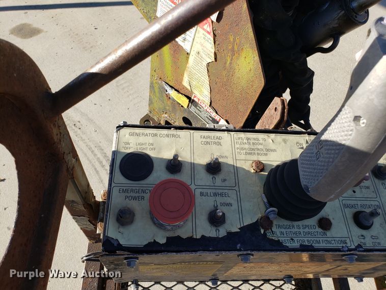 image for item FW9584 2000 International 4700 bucket truck