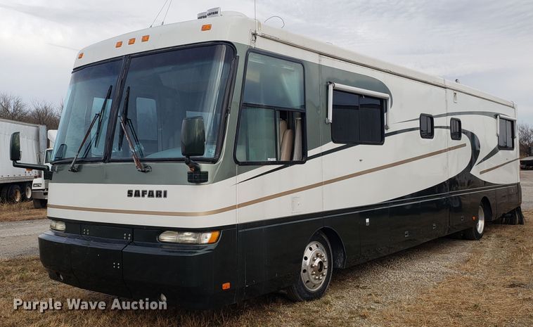 image for item FW9589 1999 Safari Serengenti RV