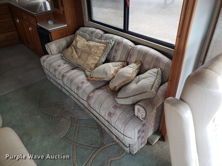 image for item FW9589 1999 Safari Serengenti RV