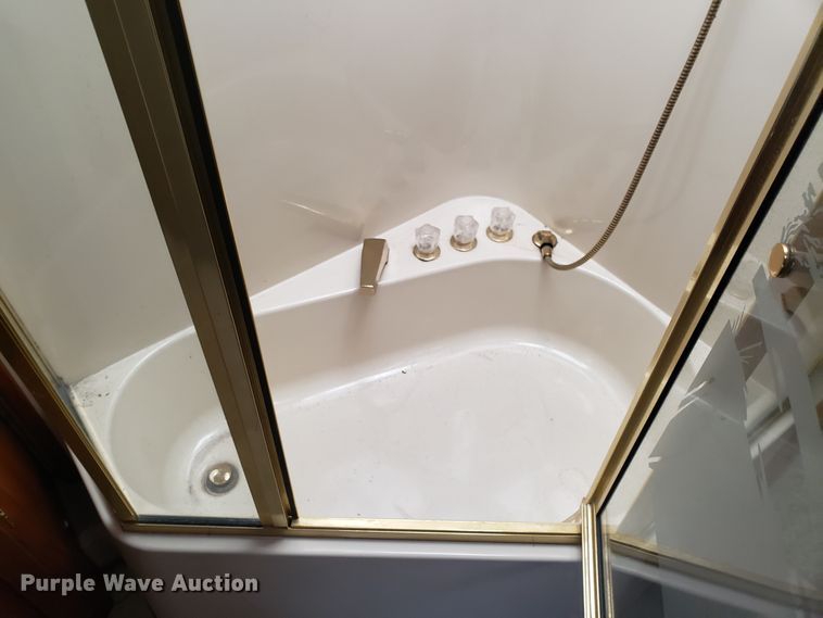 image for item FW9589 1999 Safari Serengenti RV