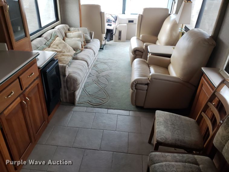 image for item FW9589 1999 Safari Serengenti RV