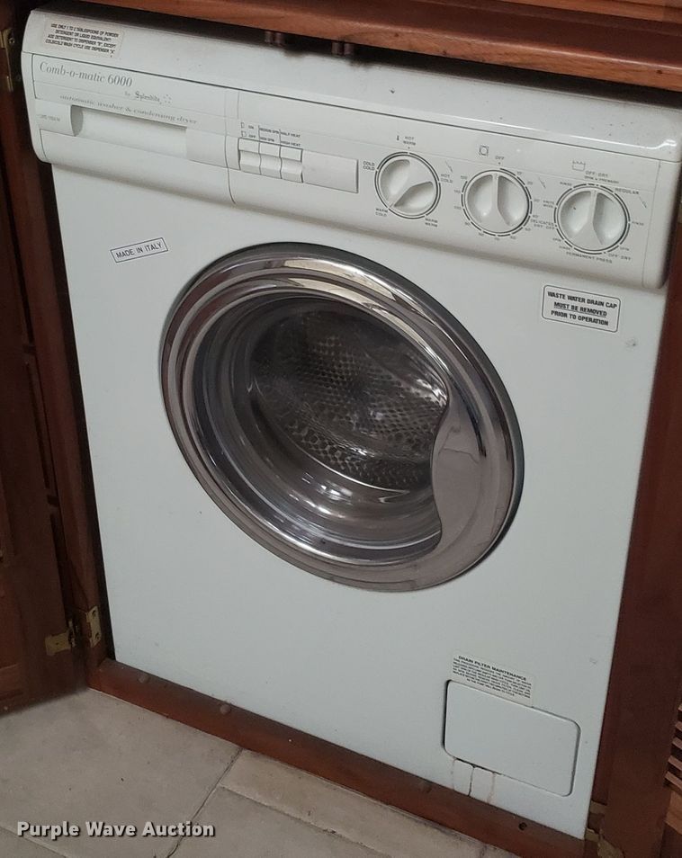 image for item FW9589 1999 Safari Serengenti RV