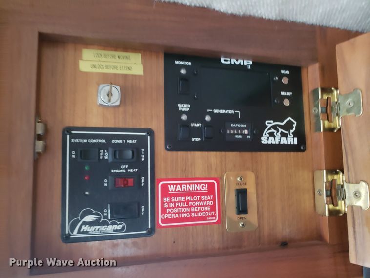 image for item FW9589 1999 Safari Serengenti RV