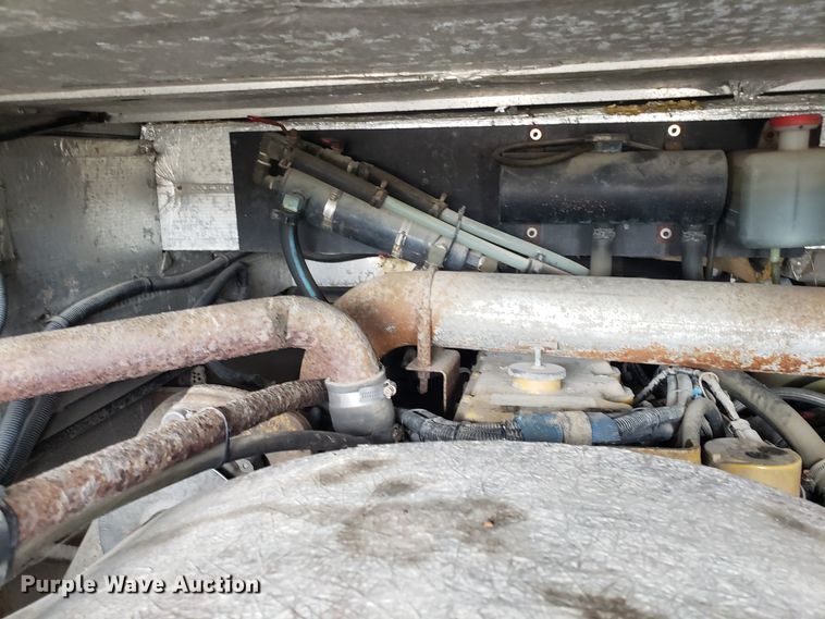 image for item FW9589 1999 Safari Serengenti RV