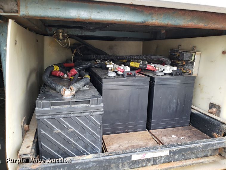 image for item FW9589 1999 Safari Serengenti RV