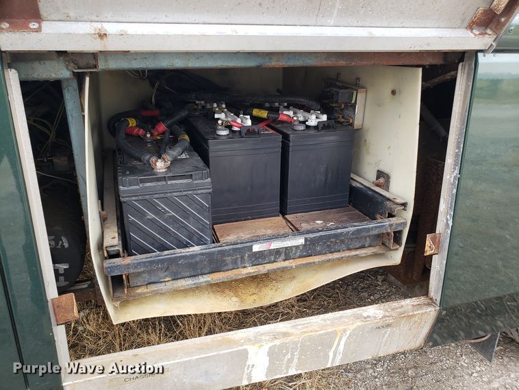 image for item FW9589 1999 Safari Serengenti RV