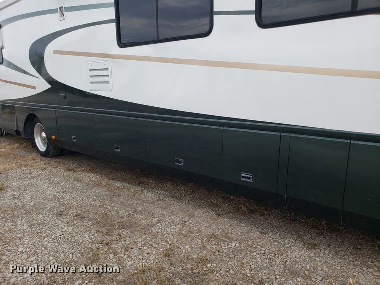 image for item FW9589 1999 Safari Serengenti RV