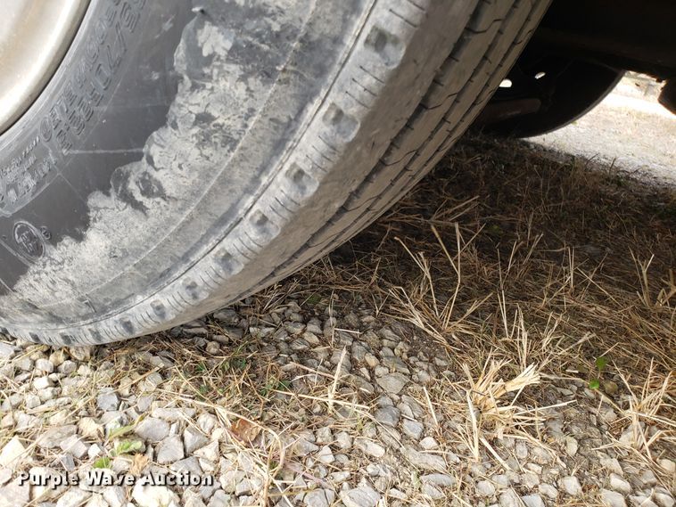 image for item FW9589 1999 Safari Serengenti RV