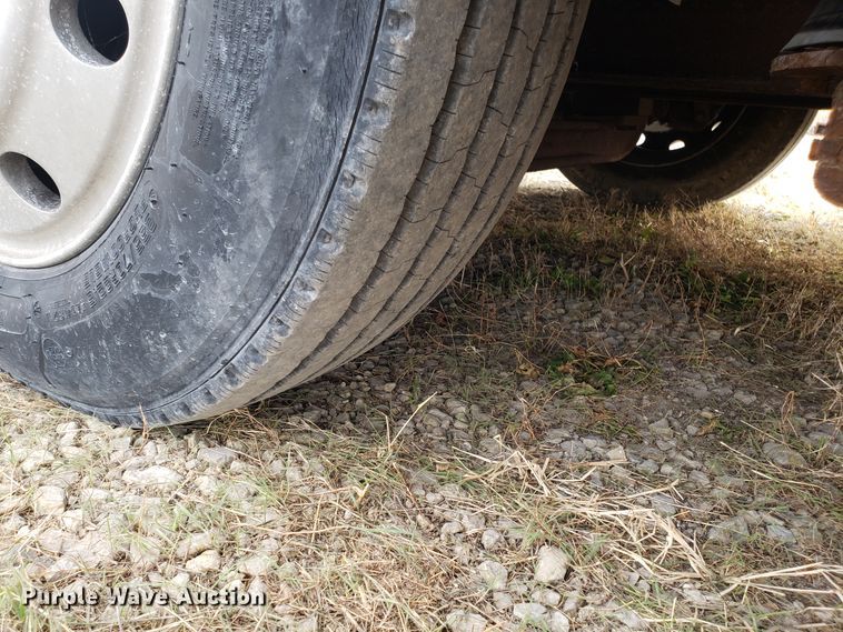 image for item FW9589 1999 Safari Serengenti RV