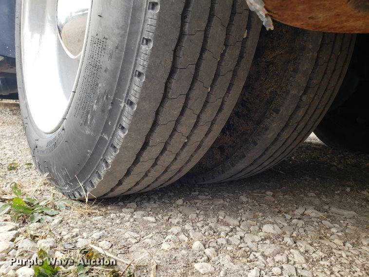 image for item FW9589 1999 Safari Serengenti RV