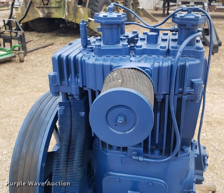 image for item FW9595 Quincy air compressor