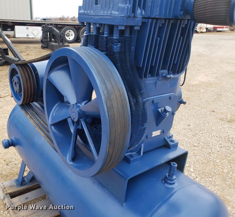 image for item FW9595 Quincy air compressor