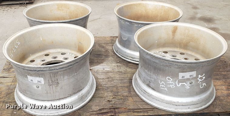 image for item FW9603 (4) aluminum wheels