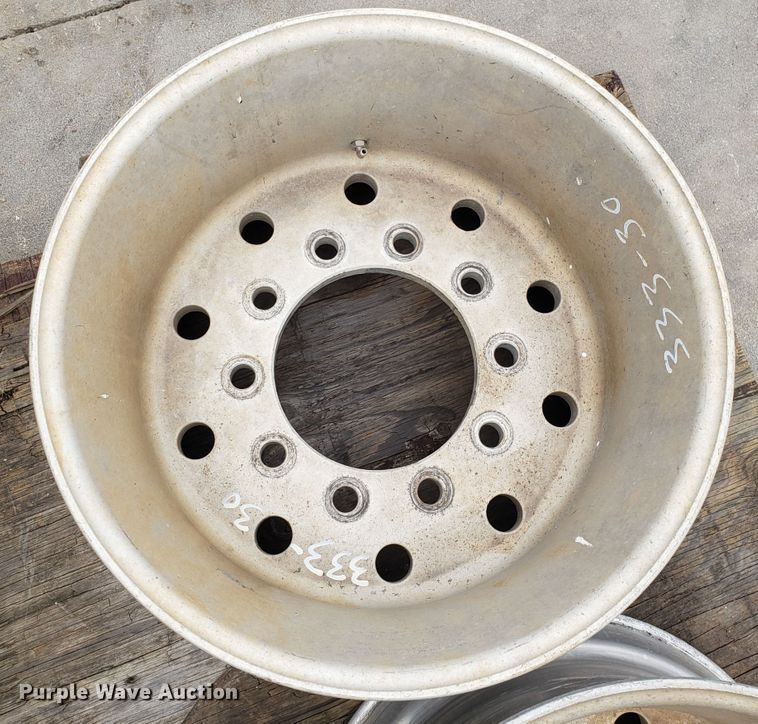 image for item FW9603 (4) aluminum wheels