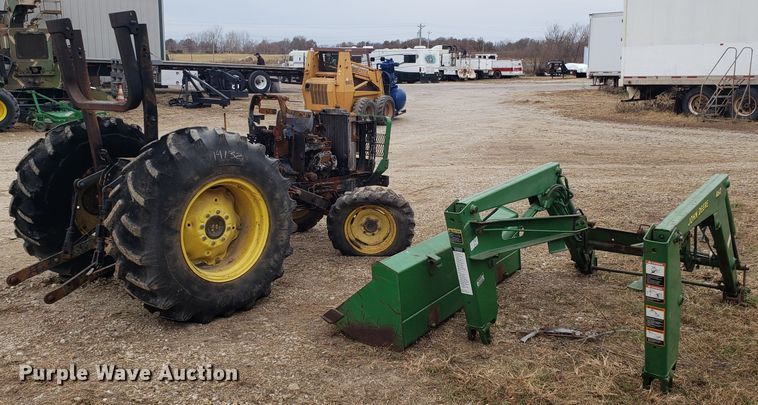 image for item FW9607 John Deere 4600 tractor