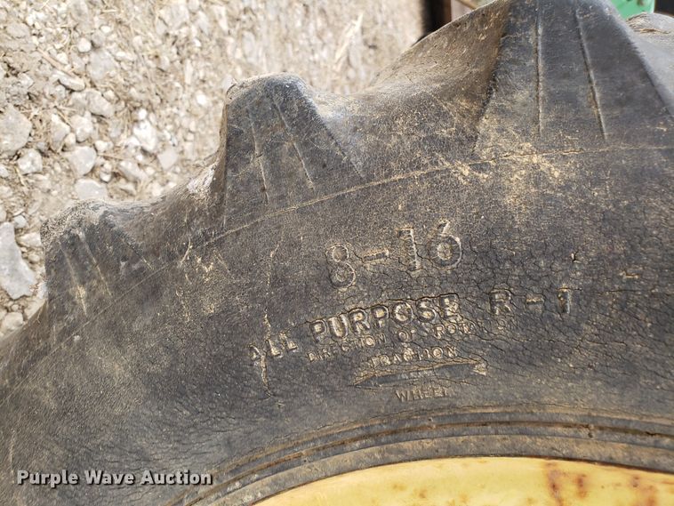 image for item FW9607 John Deere 4600 tractor