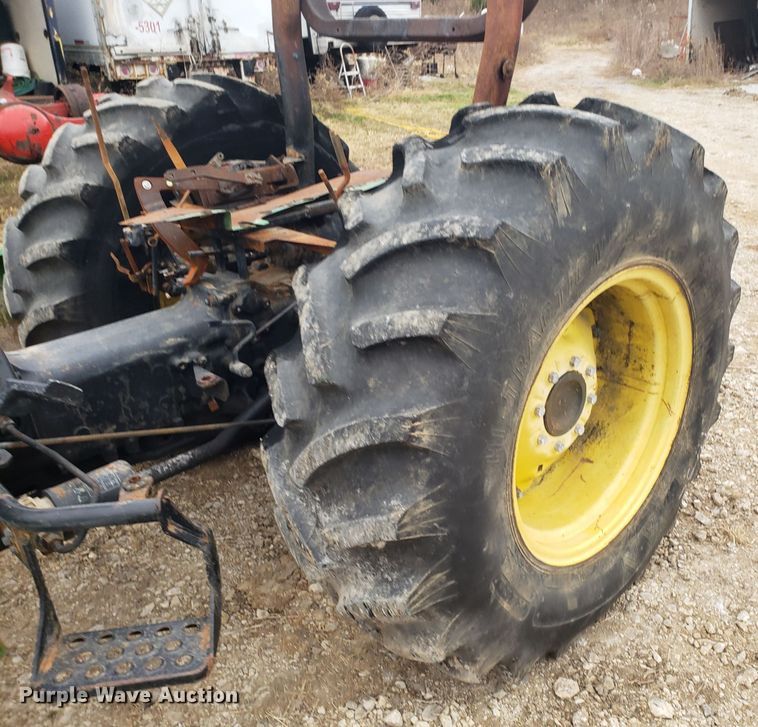 image for item FW9607 John Deere 4600 tractor